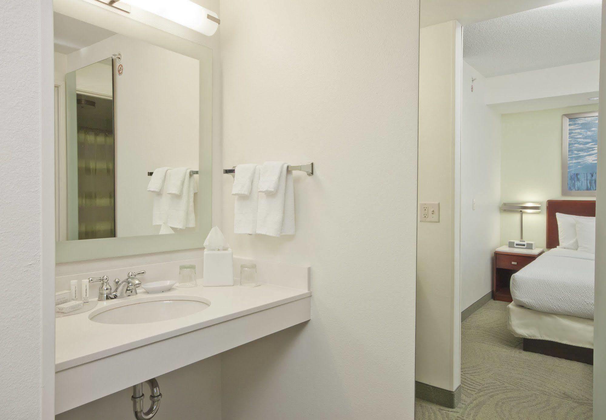 Springhill Suites Grand Rapids North Walker Exteriér fotografie