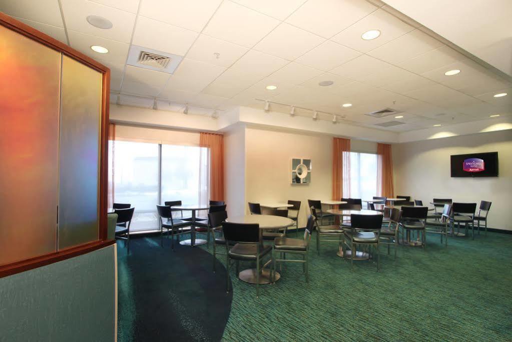 Springhill Suites Grand Rapids North Walker Exteriér fotografie